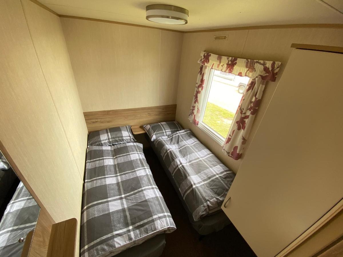 3 Bed 8 Berth Caravan In California Cliffs - M1 Great Yarmouth Zewnętrze zdjęcie